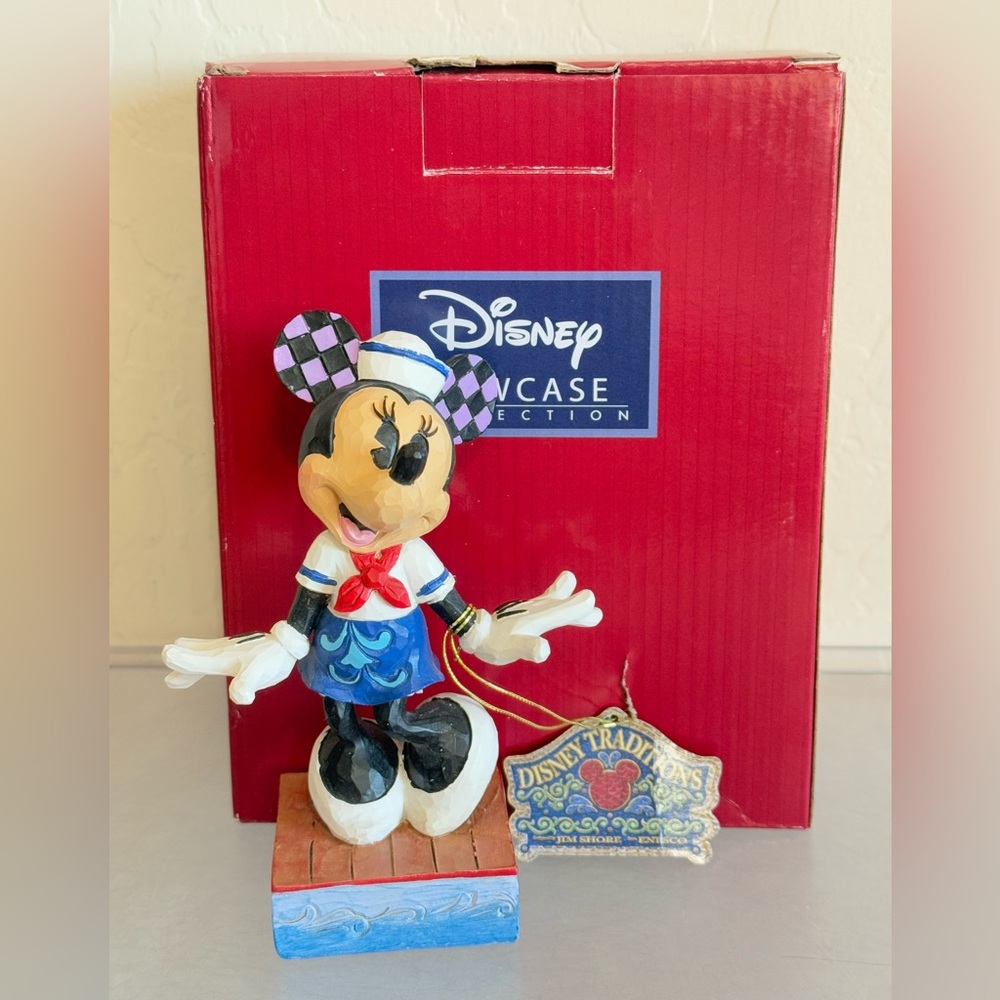 Jim Shore Disney Traditions Sassy Sailor Minnie Mouse 6008080 (SB1402) - Picture 2 of 16